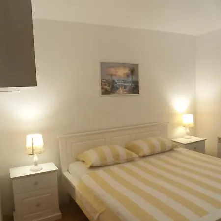 Gabriel Apartment *